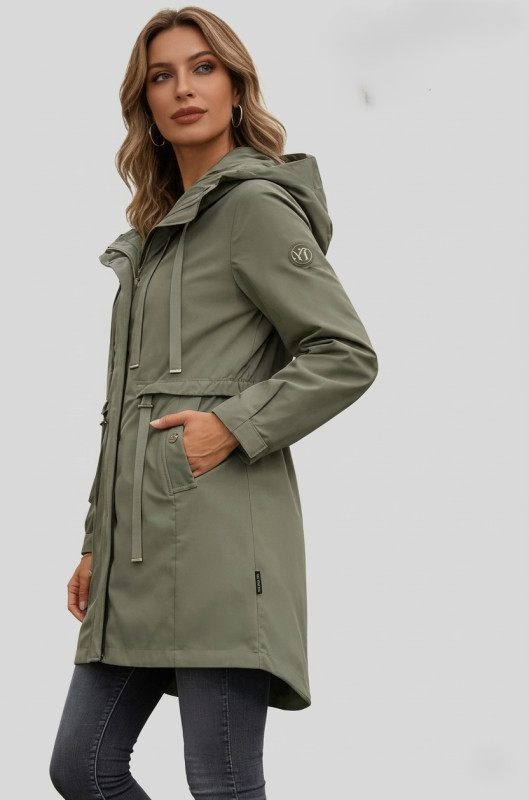 Khakijarní parka s velkou kapucí