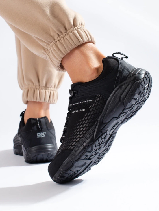 Dámské trekkingové boty na hrubé podrážce DK černé