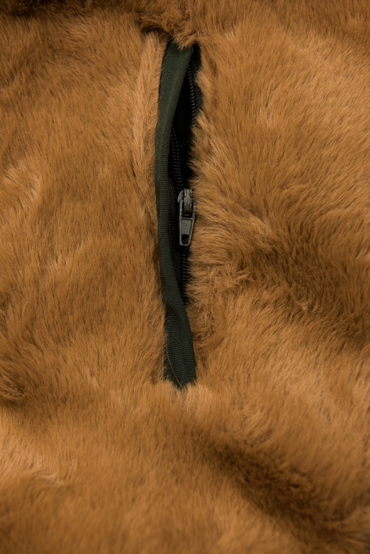 Hnedá zimní parka s hnědým plyšem