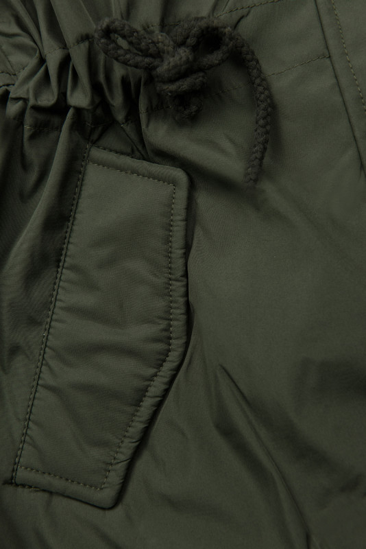 Zimní parka v khaki barvě s kožešinou