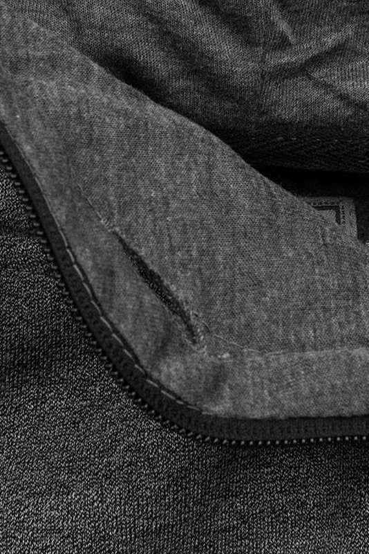 Tmavě šedá mikina s oblékáním přes hlavu