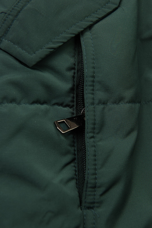 Tmavě zelená zimní bunda s šedým plyšem