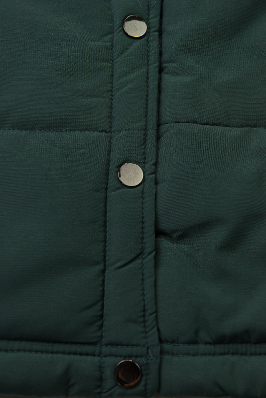 Tmavě zelená zimní bunda s šedým plyšem