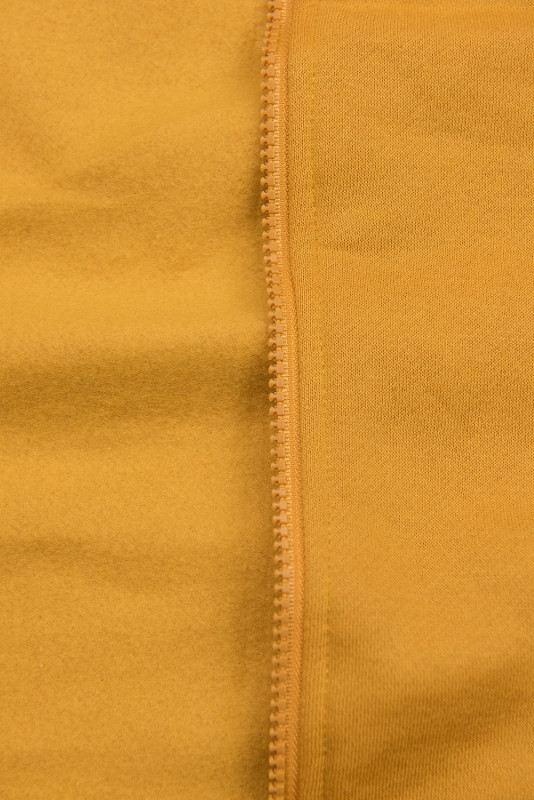 Žlutá mikina s květinovým futrem v kapuci