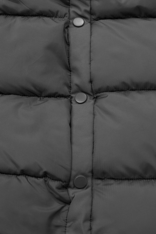 Šedá dlouhá zimní bunda s kožešinou