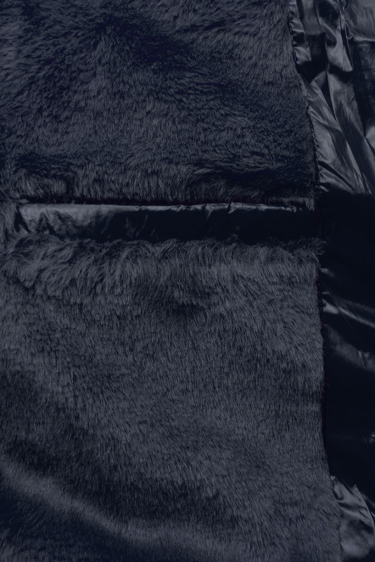 Tmavě modrá zimní krátká bunda s hnědou kožešinou