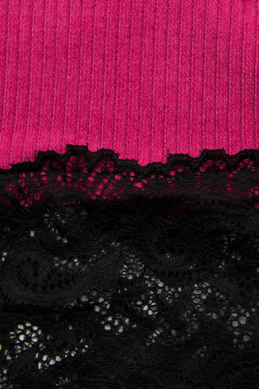 Ružové šaty s krajkou