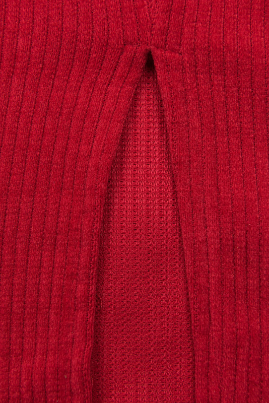 Červené šaty s krajkou