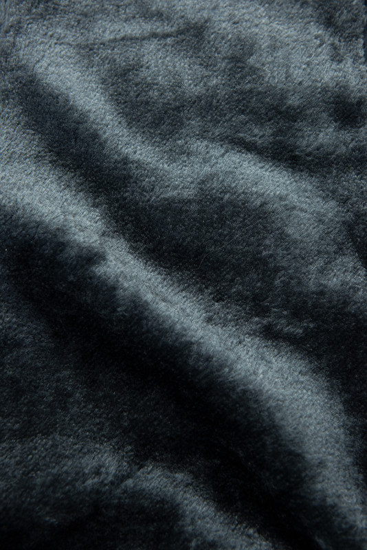 Černá prošívaná zimní bunda s odnímatelnou kapucí