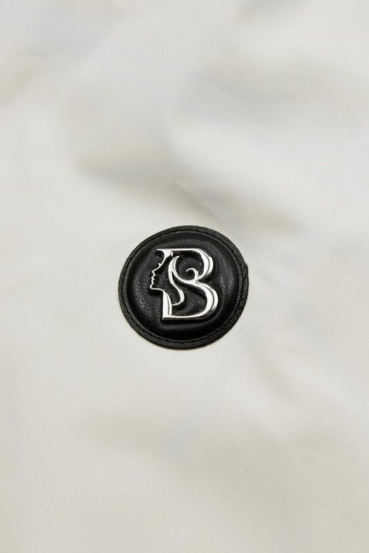 Krémová jarní parka s vysokým límcem