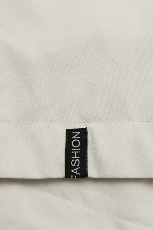 Krémová jarní parka s vysokým límcem