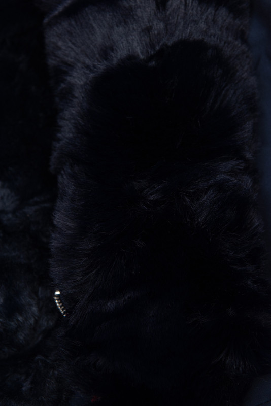 Tmavě modrá parka s plyšem a kožešinou