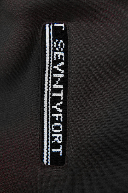 Černá sportovní mikina v prodlouženém střihu