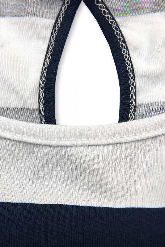 Modro-bílé pruhované šaty XX.