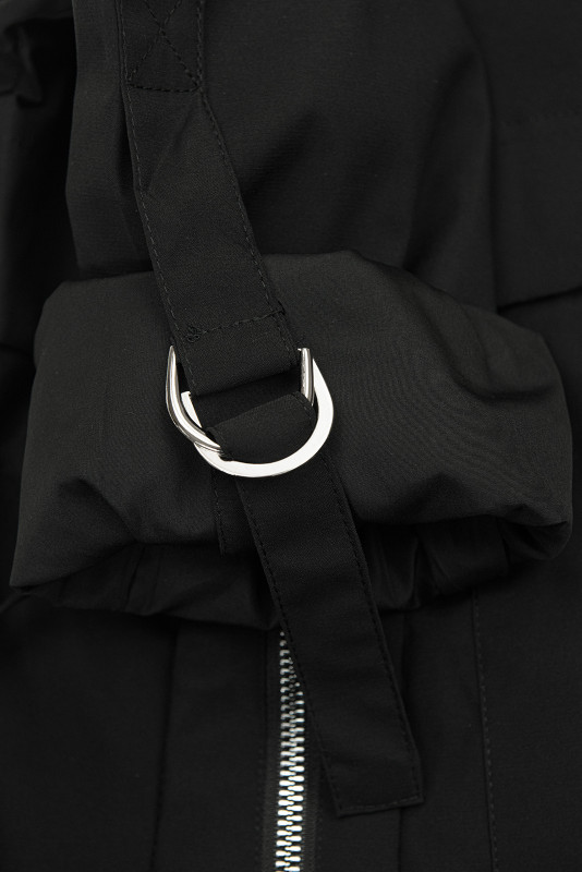 Prodloužená parka s potiskem v kapuci černá