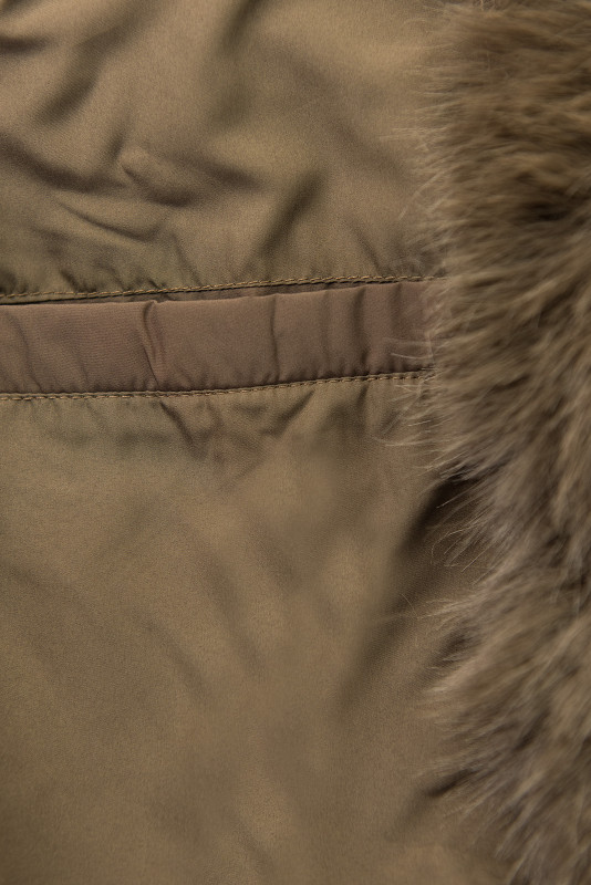 Čokoládově hnědá zimní bunda s kožešinou