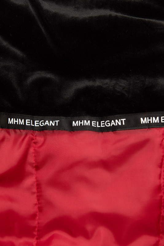 Červená parka s odepínatelnou umělou kožešinou