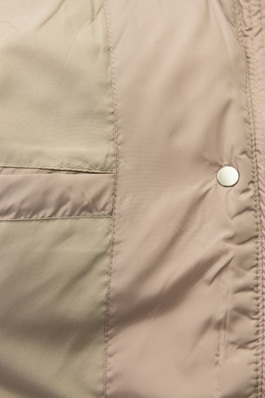 Béžová zimní bunda se zateplenou kapucí