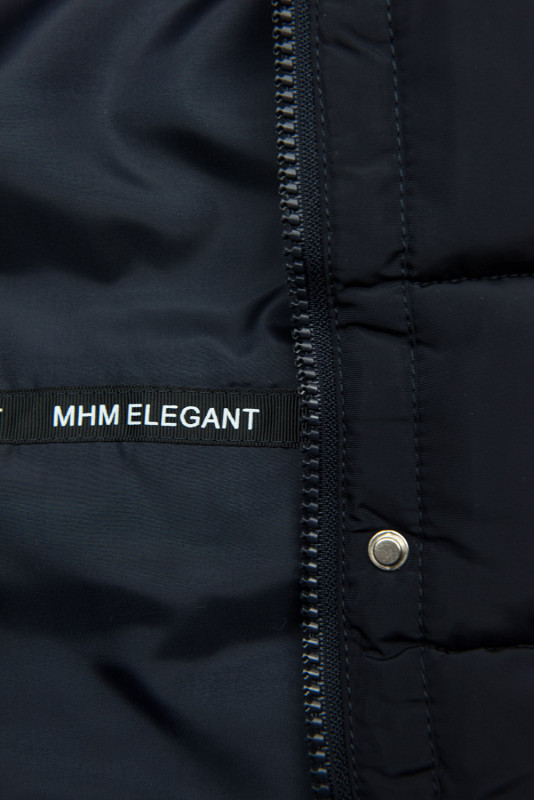Tmavě modrá prošívaná bunda v parka střihu