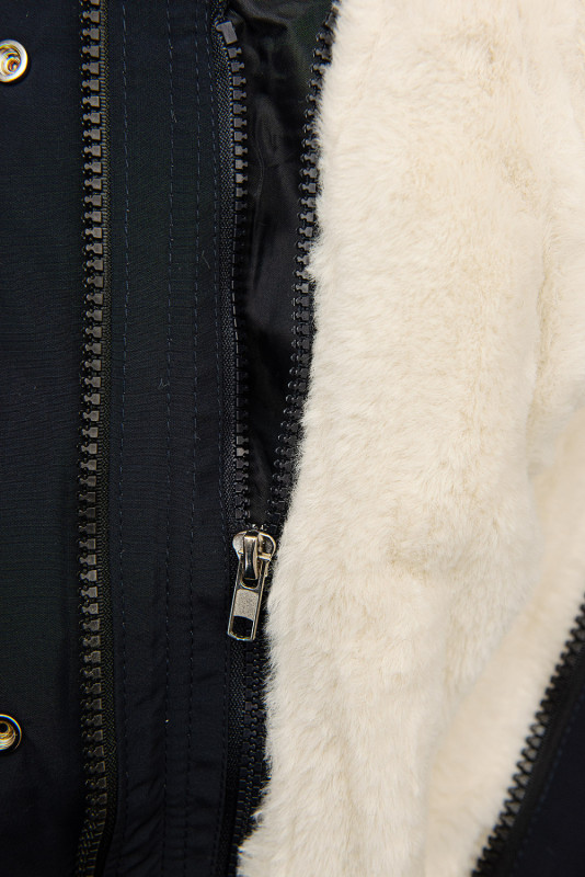Tmavě modrá parka s odnímatelnou plyšovou podšívkou