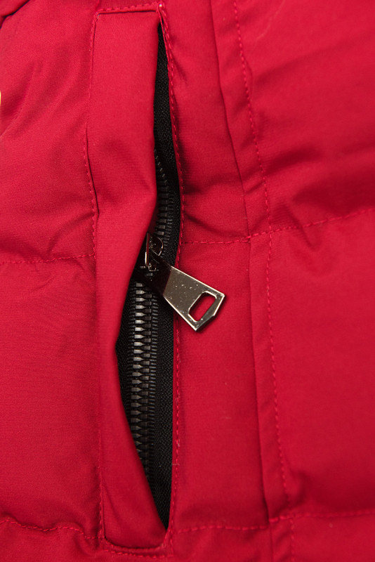 Červená zimní bunda se stahováním v pase