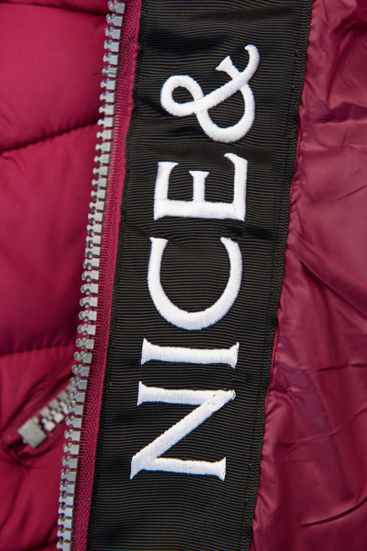 Vínově červená lehká prošívaná bunda