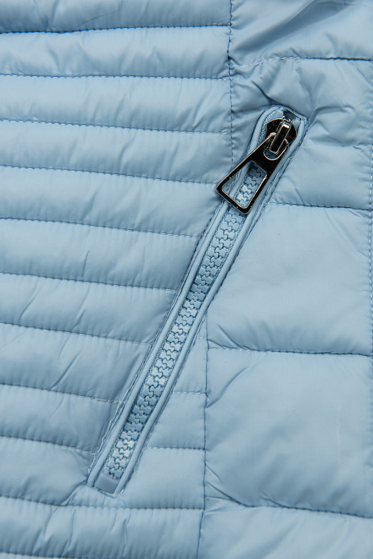 Světle modrá bunda na přechodné období