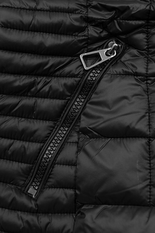 Černá bunda na přechodné období