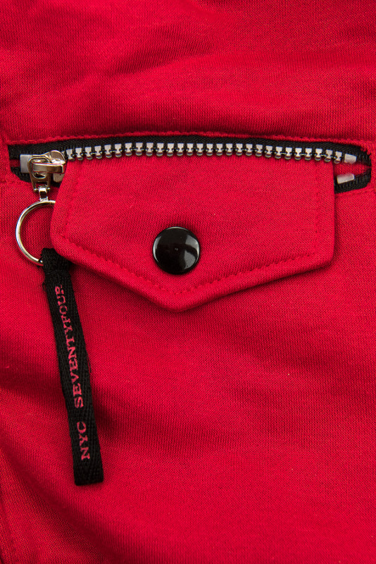 Červená mikina na zip