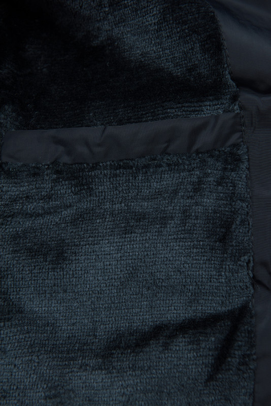 Prošívaná přechodná bunda tmavě modrá