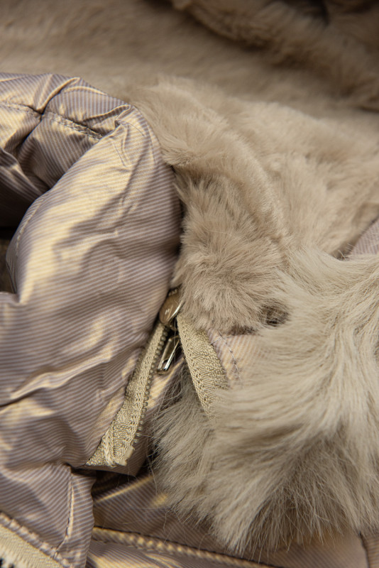 Zimní bunda s kožešinou šampaňská