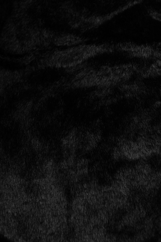 Černá bunda s ledvinkou