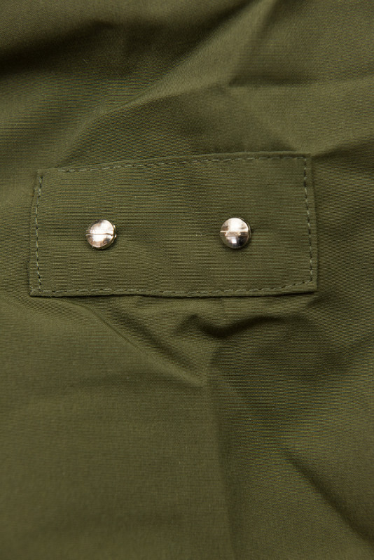 Khaki zimní bunda s hnědou kožešinou