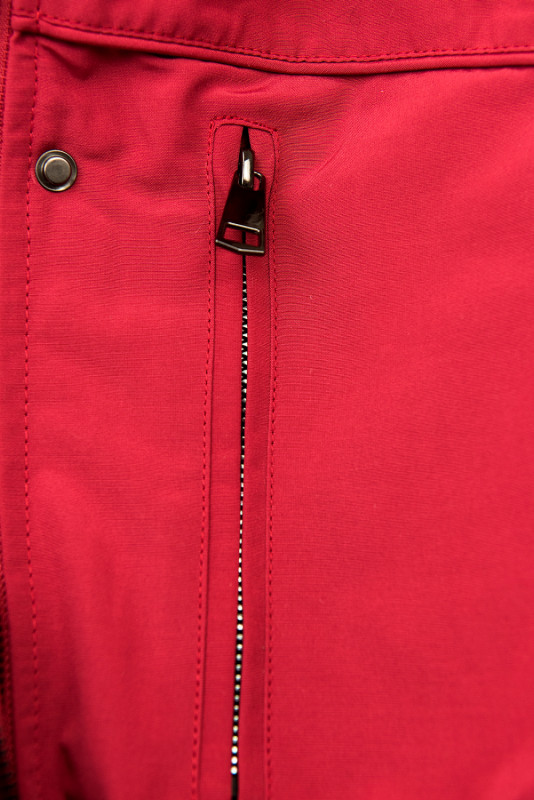 Červená parka s teplou plyšovou podšívkou