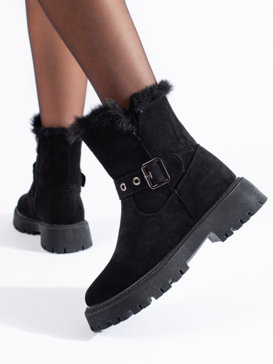 Černé sněhule s přezkou