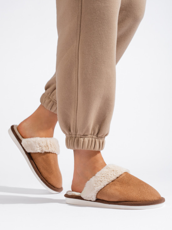 Hnédé dámské domácí pantofle