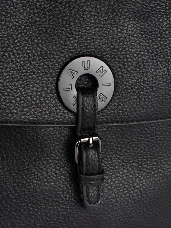 Klasický černý dámský batoh