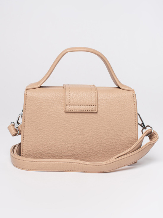 Malá béžová kabelka s rukojetí