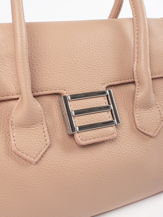 Béžová taška s rukojeťmi a popruhem