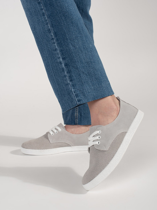 Šedé kožené tenisky s perforací