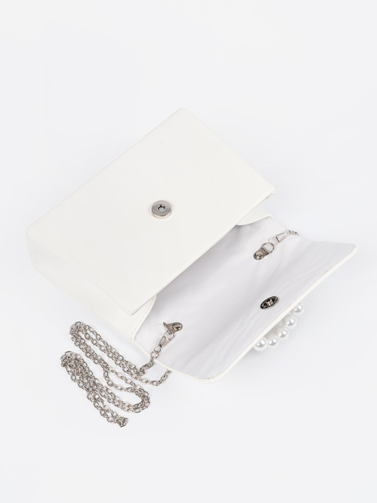 Elegantní bílá kabelka