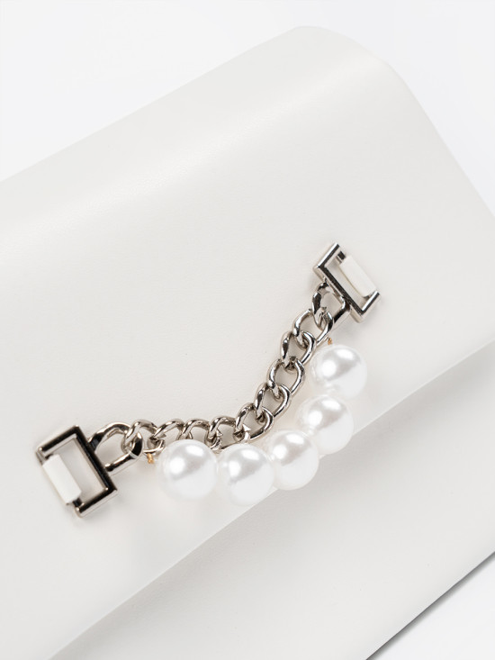 Elegantní bílá kabelka