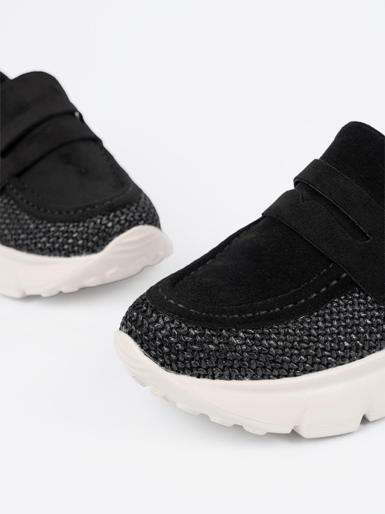 Černé polobotky na hrubé podrážce