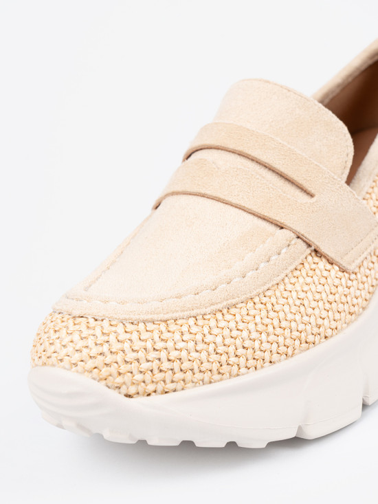 Světle béžové polobotky na hrubé podrážce