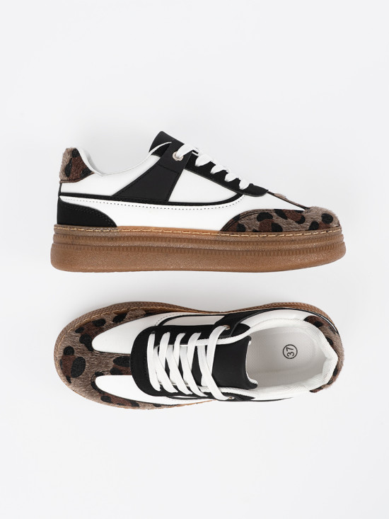 Bílo-černé sneakersy s leopardím vzorem