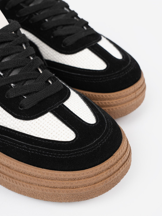 Černé dámské sneakersy s bílými detaily