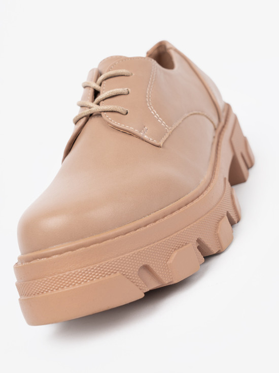 Béžové polobotky na platformě