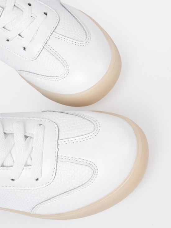 Bílé dámské tenisky