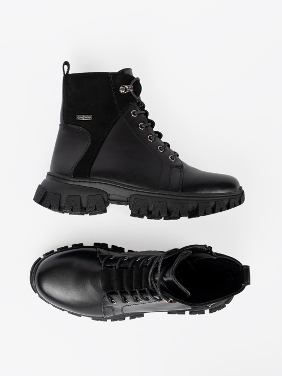 Černé kotníkové kozačky s masivní podrážkou a zipem