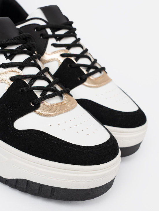 Černo-bílé sneakersy se zlatými detaily